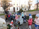 Przedszkolaki oddaja hołd nieznanemu żołnierzowi_6